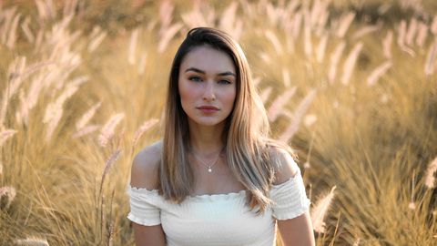 Има жени които се открояват отдалеч Мъжките погледи ги следват