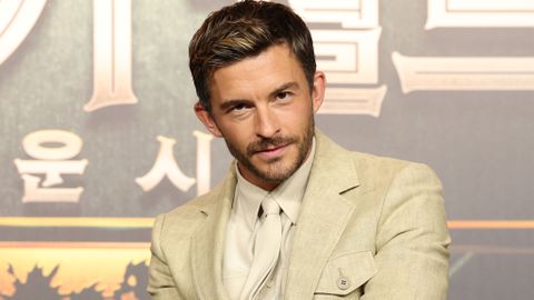 Джонатан Бейли наследи Джон Красински получавайки тази година титлата Най красив