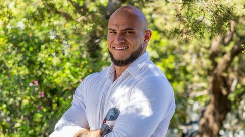 Джан Микеле бе изгонен от предаването Ергенът Любов в рая