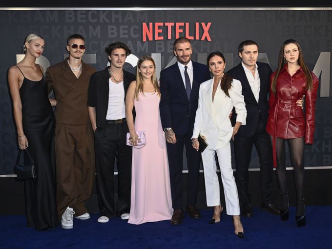 "Обичаме те безусловно, Бъст": Дейвид и Виктория Бекъм преглътнаха враждата за рождения ден на Бруклин