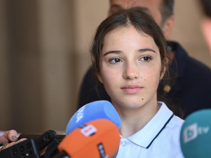 Без патерици и в залата: Малена Замфирова се възстановява с бързи темпове след тежкия инцидент