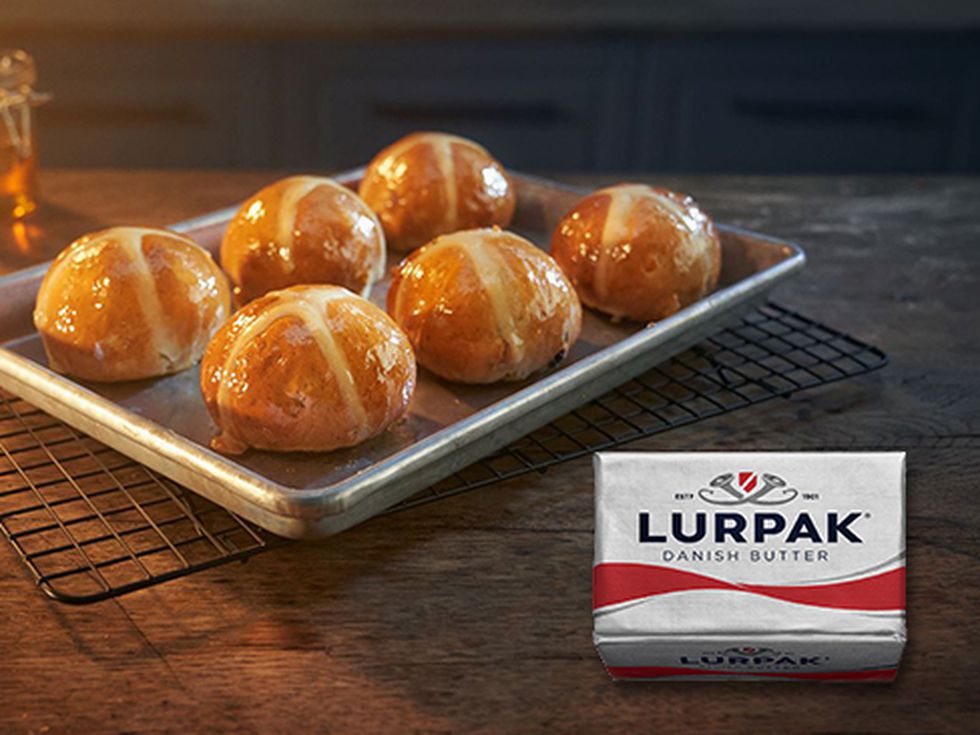 Великденски кифлички с масло Lurpak®
