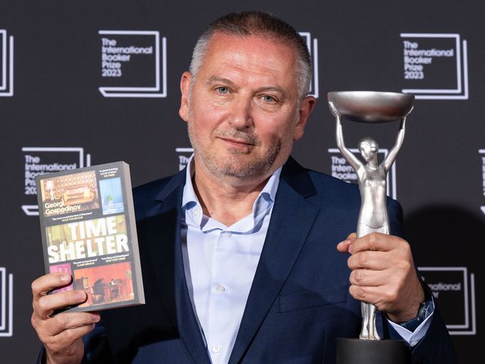 Георги Господинов направи най-хубавия подарък на българите за 24 май - спечели 'Букър'