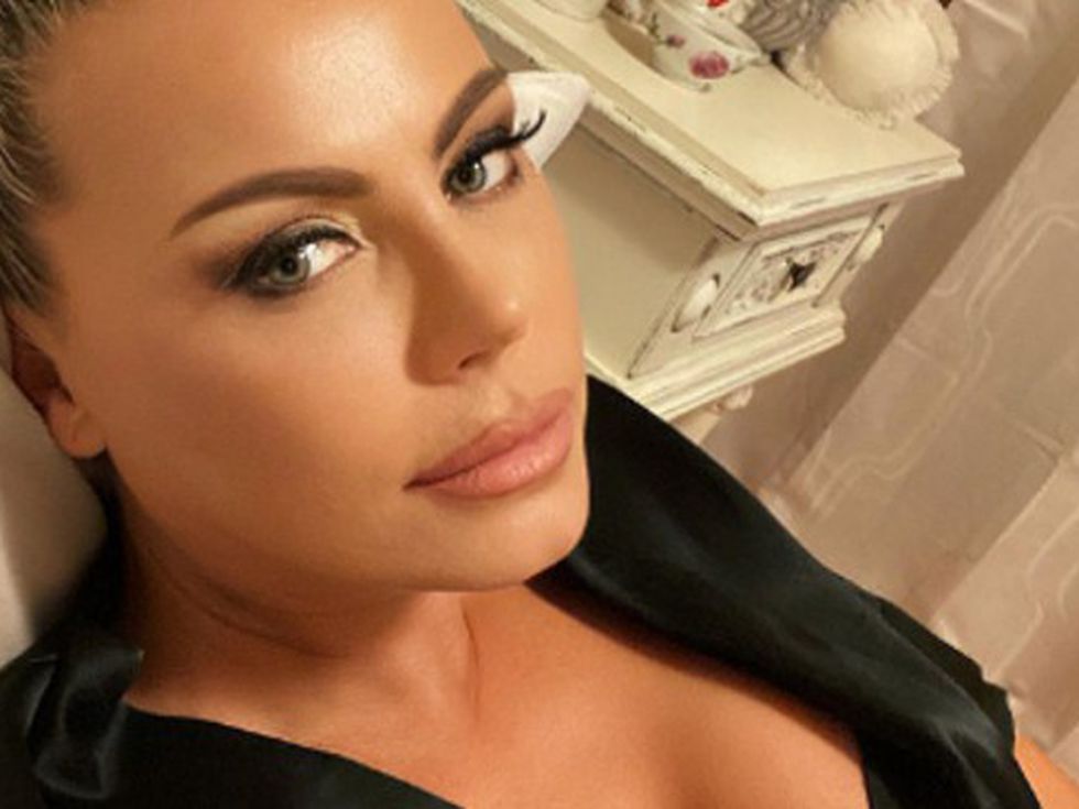 Камелия тайно се е взела с Цветин, но запазила фамилията си