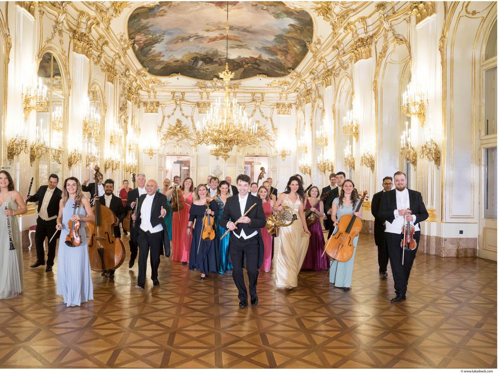 Виенски оркестър носи Коледна магия у нас