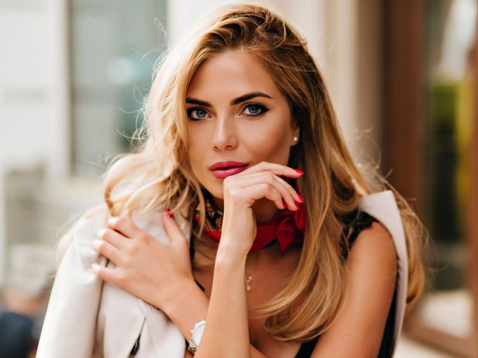 Коя е алфа жената: 8 признака на дамата, която сама определя правилата на играта