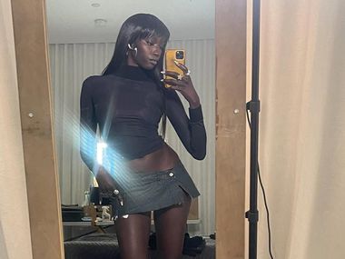 Тя е най-красивият модел за 2025 г.: "Живата кукла" завладя света на модата