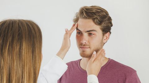 Кой не обича да му масажират главата Тази нежна болка