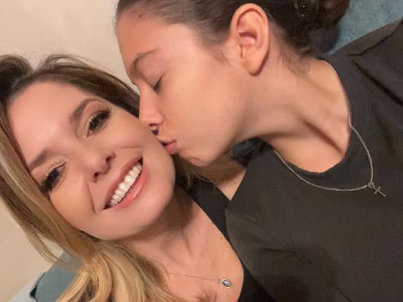 Алекс Сърчаджиева призна: Не мога да гледам филми с майка ми и с Иван