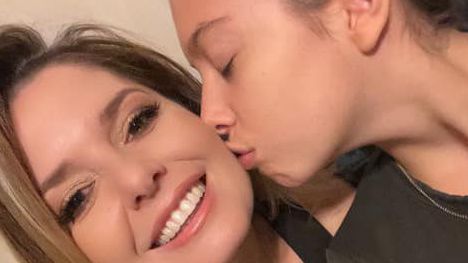 Алекс Сърчаджиева е откровена и смела каквато винаги е била