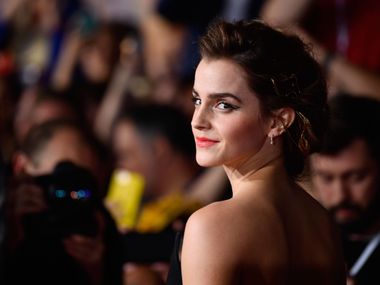 Ема Уотсън с нов богат любовник: Уловиха актрисата в страстна целувка с мексикански милиардер (Снимки)