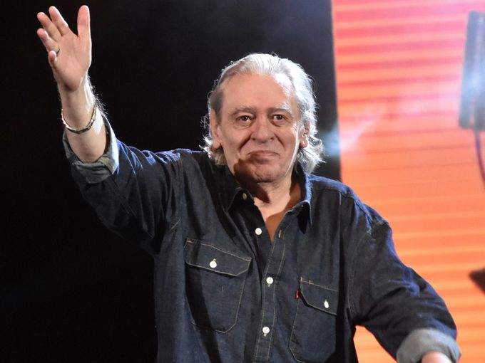 "Написаното от теб остава завинаги": Лили Иванова, Нели Рангелова и други известни личности се сбогуваха с Михаил Белчев