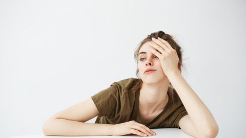 Външно съм високофункционален специалист майка партньор приятелка и дъщеря справяща