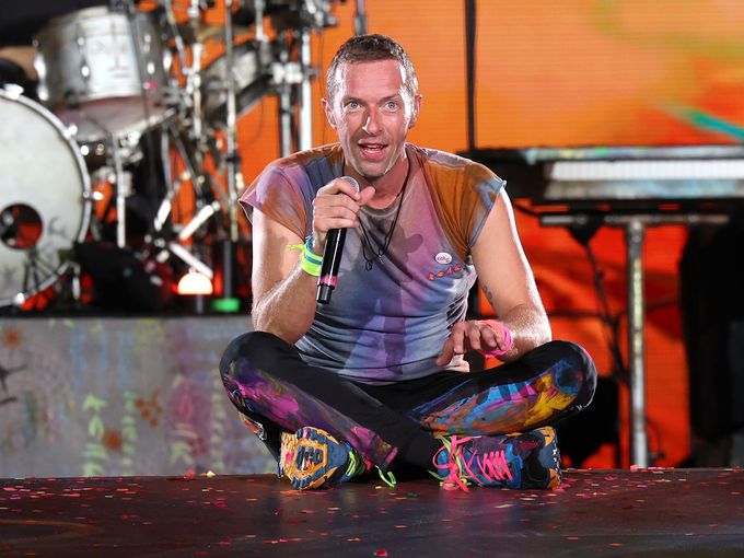 Крис Мартин от Coldplay за „камерата за целувки“ след провала: Ще продължим да го правим