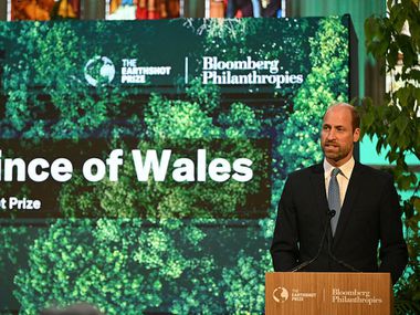 Невероятната физическа трансформация на принц Уилям на 43: Феновете са във възторг