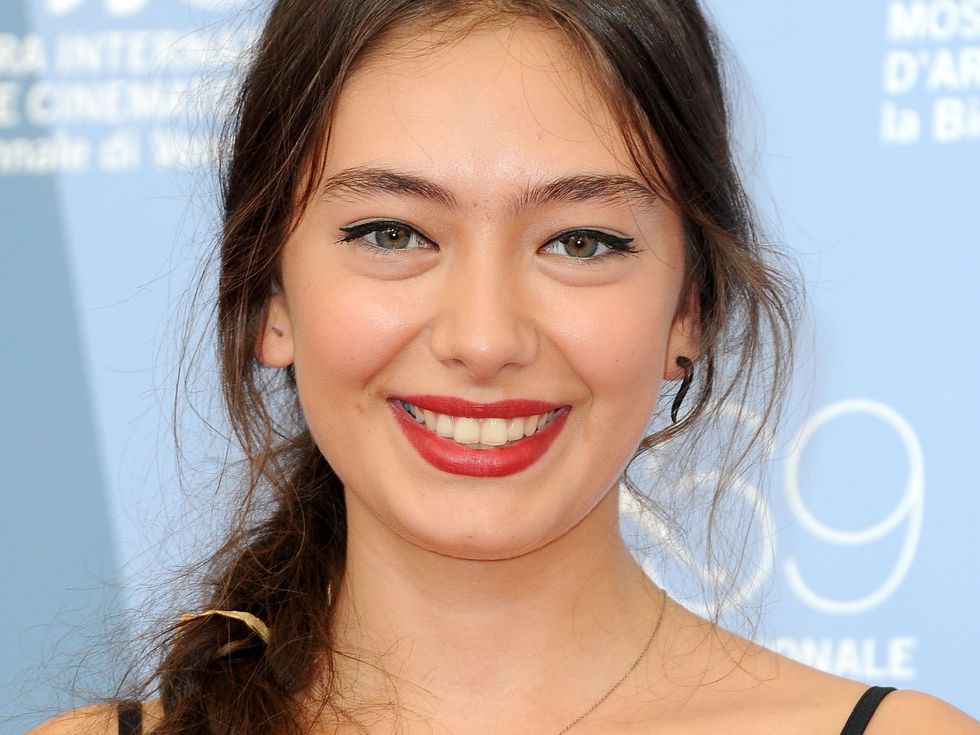 Новото поколение турски актриси: Невероятно красиви и талантливи