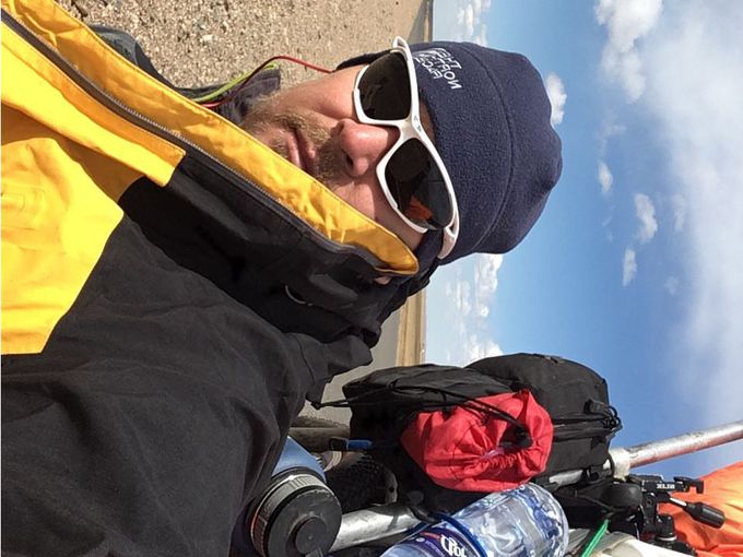 Той обикаля света от 27 години: Ето какъв важен урок е научил за щастието