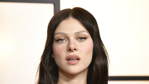 Експертът по езика на тялото Джуди Джеймс анализира пищното парти