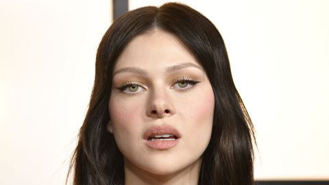 Алана Хадид се включи в разразилия се семеен скандал в