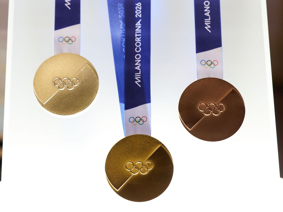 Българската делегация за Зимната Олимпиада: Запознайте се с 20-те атлети, които ще защитават трибагреника в Милано-Кортина 2026