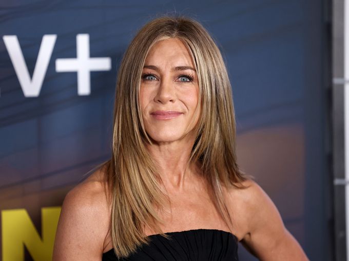 Великденска изненада: Дженифър Анистън сподели романтични моменти, които разтопиха феновете  (Снимки)