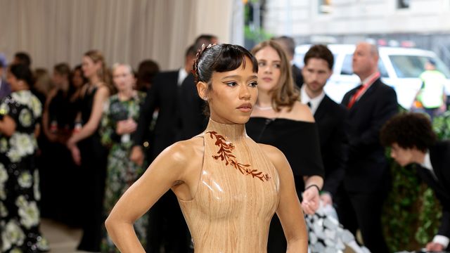 Тейлър Ръсел в Loewe; Снимка: Getty Images