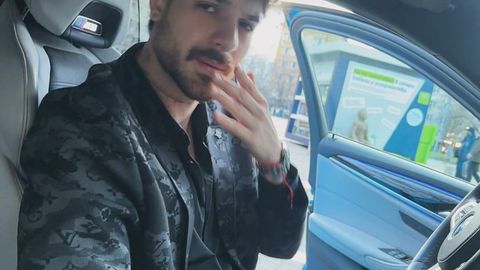 Фолкпевецът синът на Тони Стораро отново привлече вниманието –