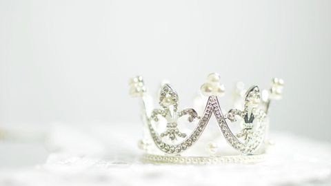 Изпълнителният директор на Мис Вселена Нават Ицарагрисил се опита да