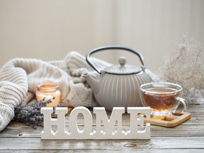 Хюга през зимата: Как малките ритуали превръщат студените дни в топло убежище за тялото и ума