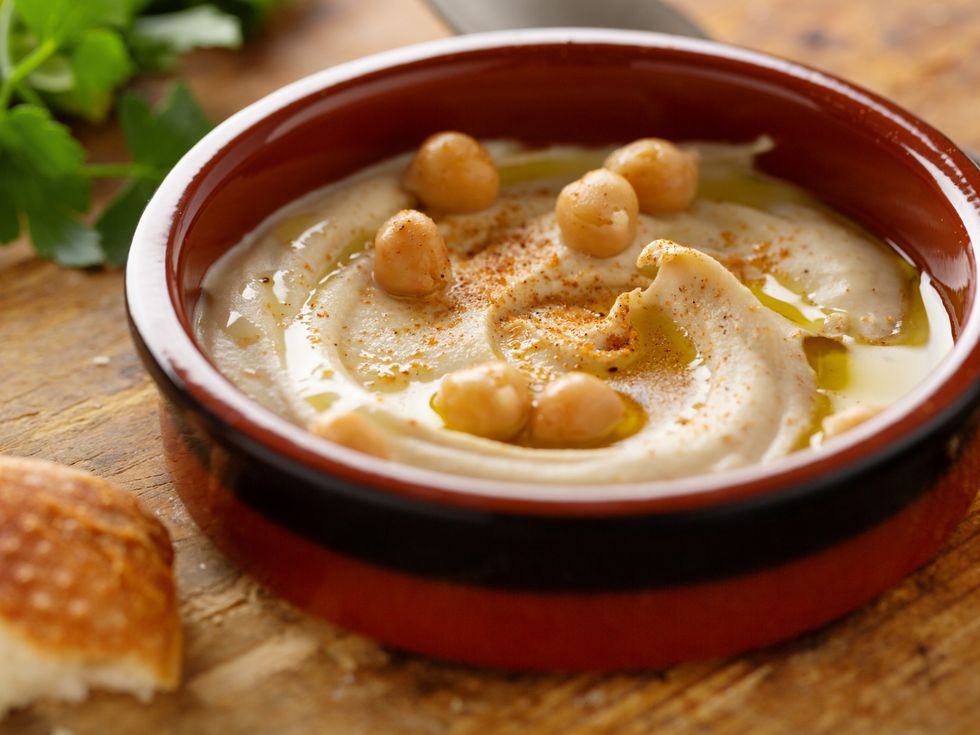 Ето защо можете да хапвате хумус всеки ден