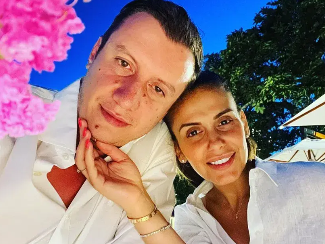 Анелия върна годежния пръстен на милионера