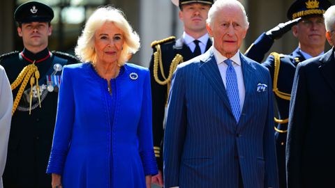 и кралица Камила кацнаха на летище Чампино в покрайнините на