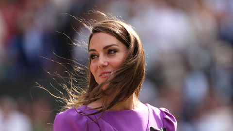 Кейт Мидълтън и Джеси Джей споделиха емоционална прегръдка обединени от