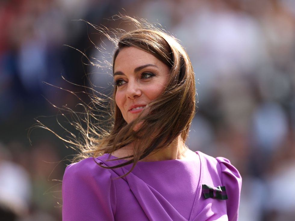 Кейт Мидълтън остави ръкописна бележка в памет на хората, загубили битката с рака