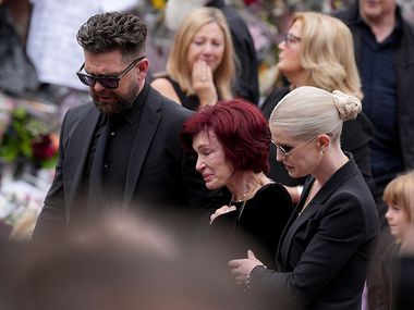 Битка за милиони разкъсва семейство Озбърн след смъртта на Ози