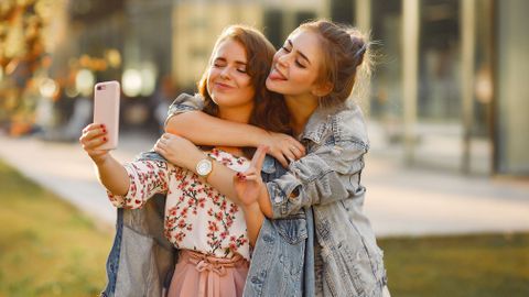 Истинските приятели са тези които са с нас както когато