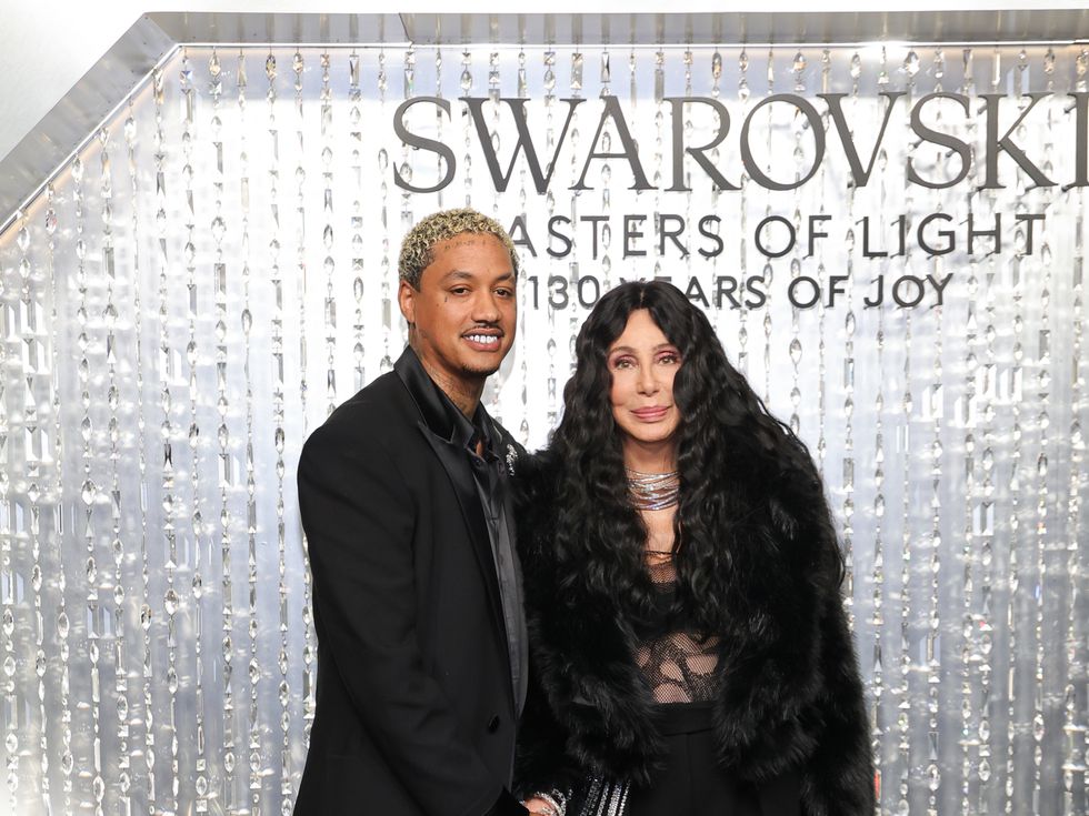 Сватба на хоризонта: Шер казва „да“ на партньор 40 години по-млад от нея