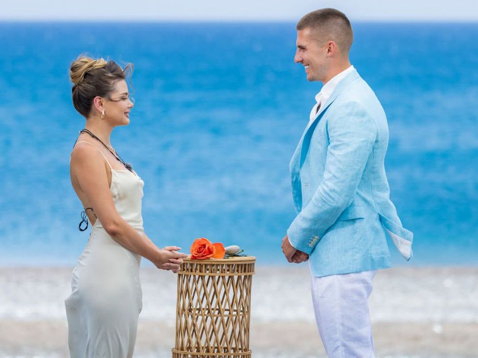 Финалът на "Ергенът: Любов в рая": ето кои двойки се сгодиха