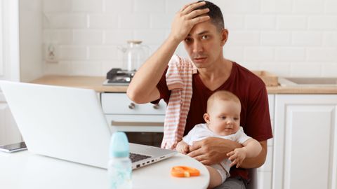 Скоро след раждането на сина ни на жена ми ѝ