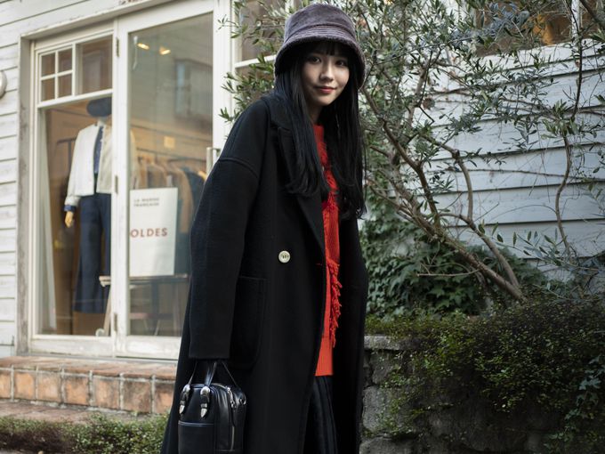 Какво е "cool girl winter": как да интегрираме тази естетика във визията си