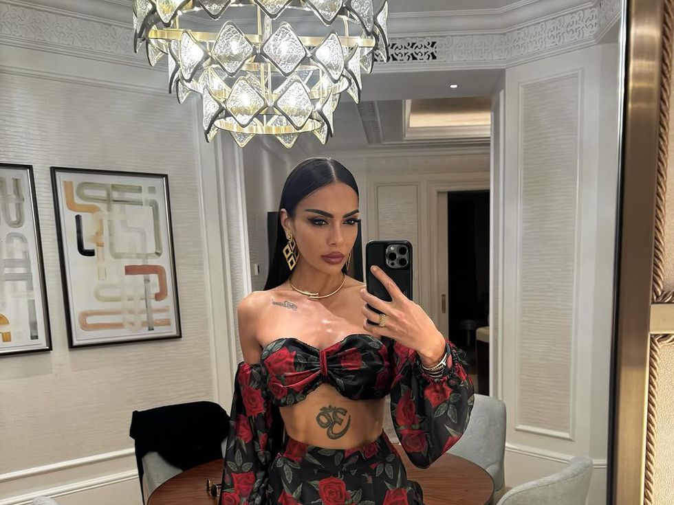 Лияна показа тяло на богиня сред дивата природа на Лангкави (Снимки)