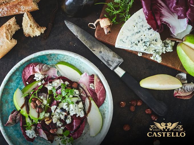 Салата с радичио и Castello® Danablu
