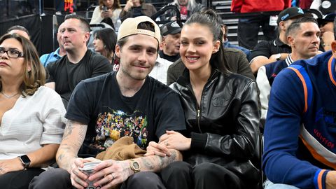 Бруклин Бекъм и съпругата му Никола Пелц планират да осиновят