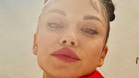 Една от най красивите жени в България Диляна Попова беше гост