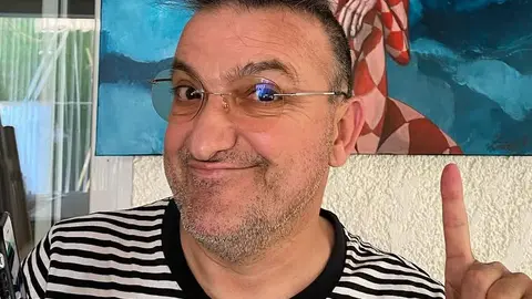 Васил Василев Зуека отново се прибира в България но този път