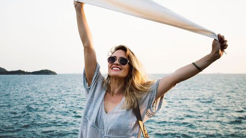 Астро аспекти На 9 юни Меркурий квадратура СатурнНа 9 юни Венера