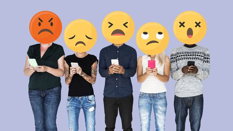 В свят в който дигиталната комуникация е част от всекидневието