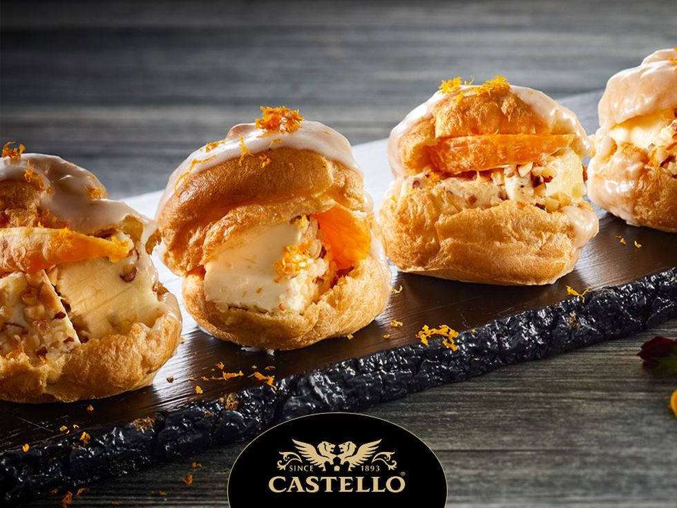 Мини еклери с Castello® ананас и бадеми