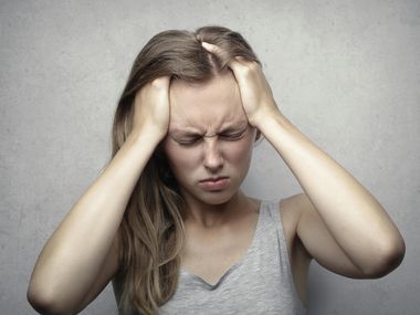 Защо жените страдат повече от мъжете: Какво наистина е депресията и как да си върнете радостта