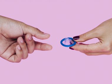 Романтика или натиск: Ако той ви каже "без презерватив", как да реагирате